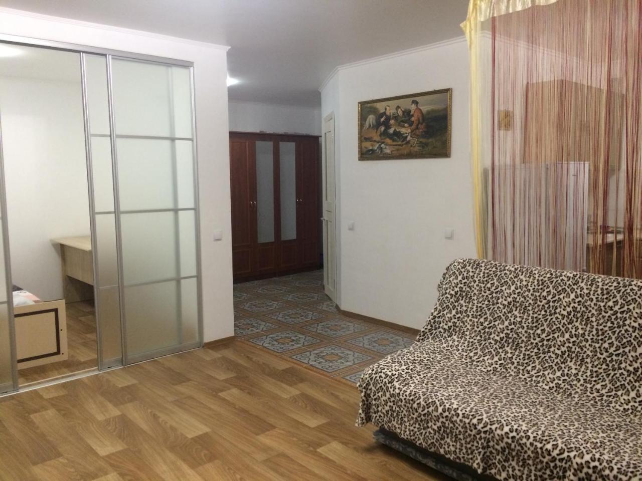 Studio Apartment in Center Poltava Esterno foto