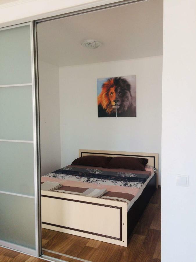 Studio Apartment in Center Poltava Esterno foto